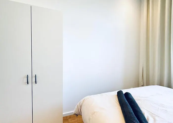 Comfortable Private In 3br Near Kaufpark Alterlaa Apartamento