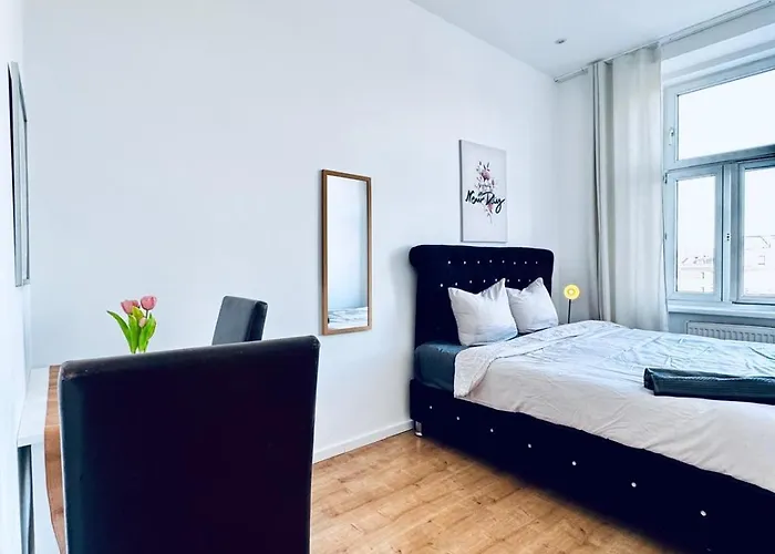 Comfortable Private In 3br Near Kaufpark Alterlaa Βιέννη