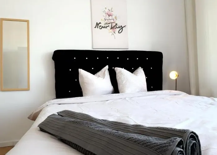 Comfortable Private In 3br Near Kaufpark Alterlaa Διαμέρισμα