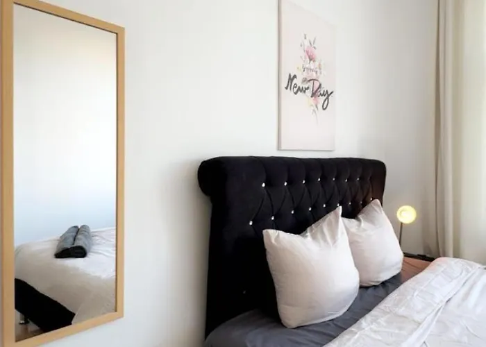 Comfortable Private In 3br Near Kaufpark Alterlaa Διαμέρισμα Βιέννη
