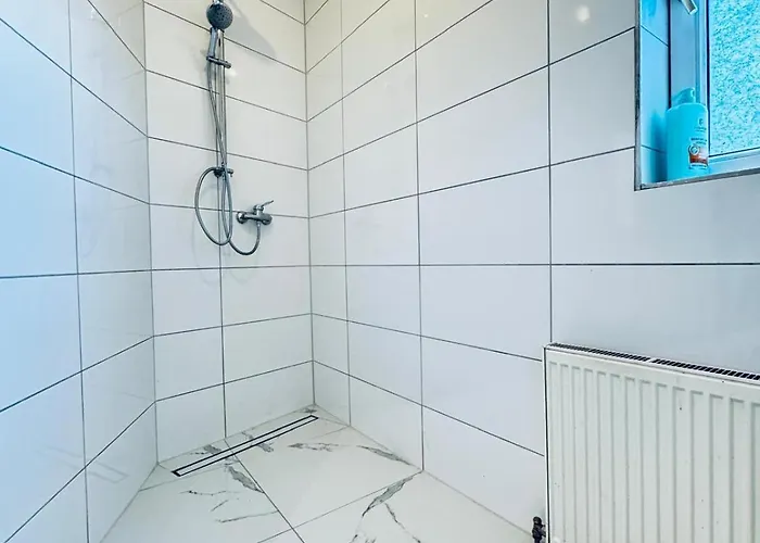 Διαμέρισμα Comfortable Private In 3br Near Kaufpark Alterlaa